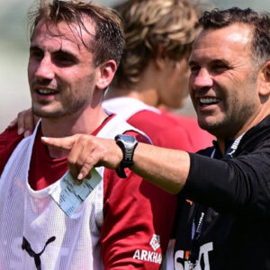 okan buruk ve akturkoglundan karsilikli hamle ZBrFMJqs