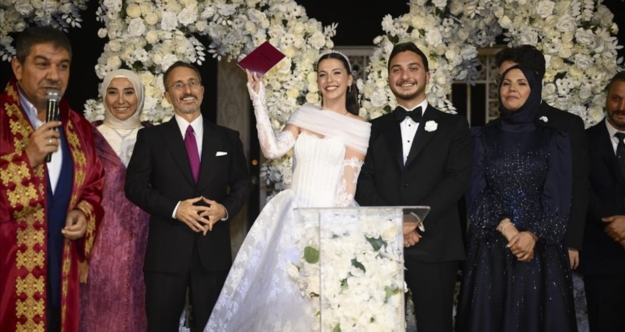 dune kadar erdoganin sag koluydu oglunun dugununde gozler erdogani aradi kBIkRkSI