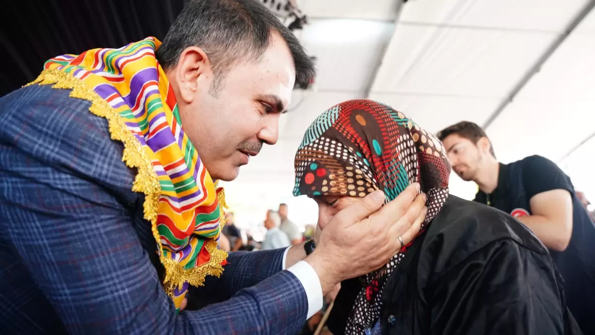 sindirgida depremzede kadinlara yeni ev temeli 8KJpdPyL