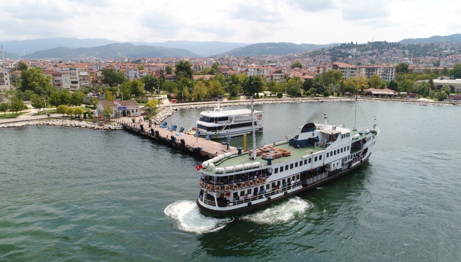 vapur seferleri kis tarifesine geciyor ucretler yariya indi seferler artti O6msMRN7