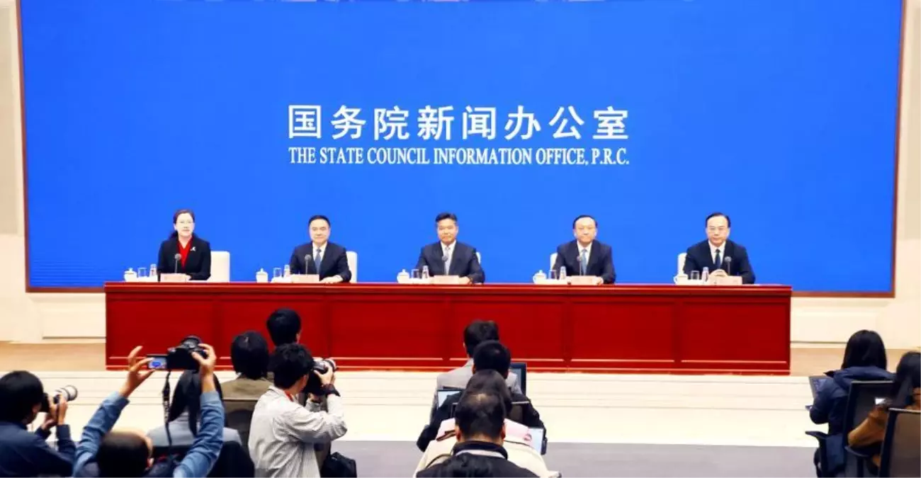 cin ithalat fuarina rekor katilim kI2a5BKY.jpg