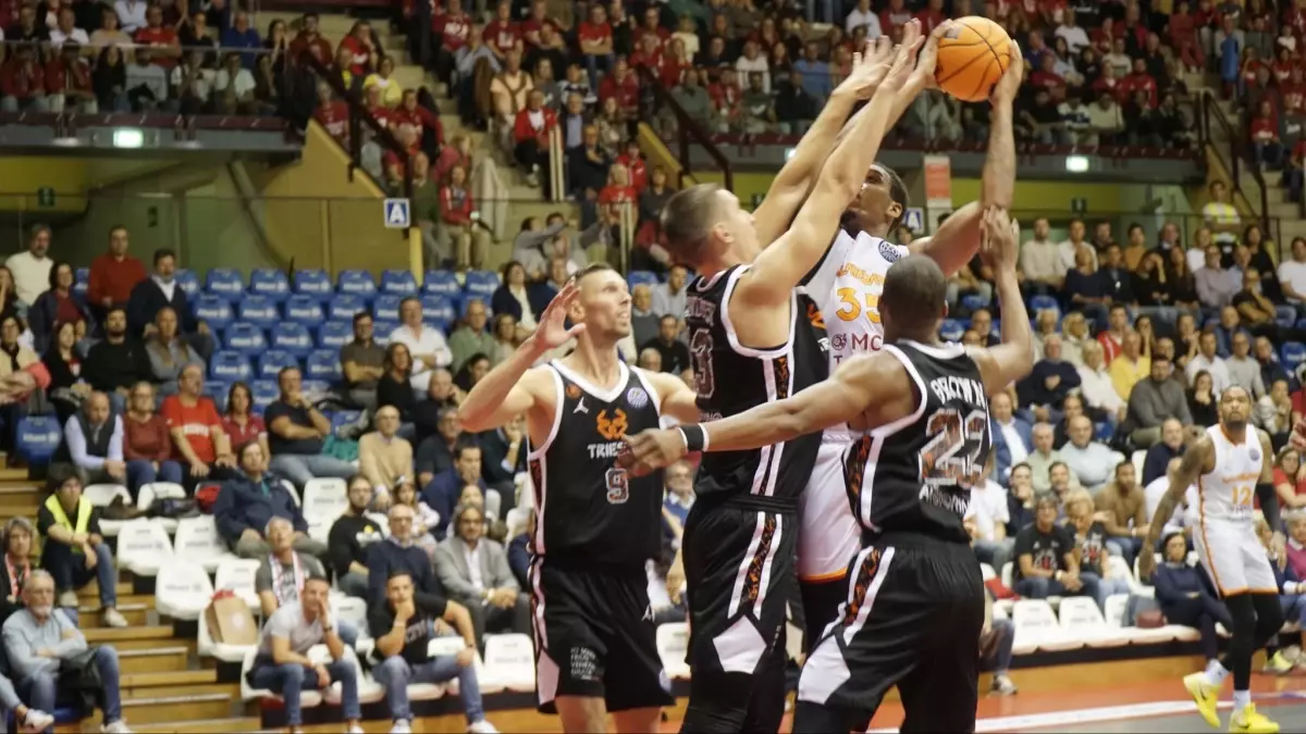 galatasaray mct technic triesteyi yendi K1jArnNE.jpg