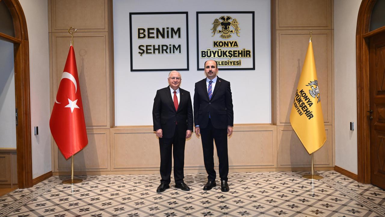 milli savunma bakani guler konya buyuksehir belediye baskani altayi ziyaret etti HNb8myKK.jpg