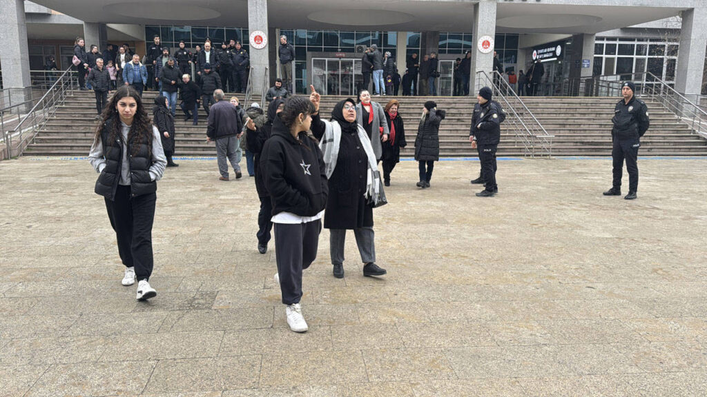 16 yaşındaki Gülden Coni’nin 15 yaşındaki katiline 19 yıl hapis cezası