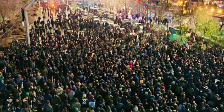 Gazeteci Şahla Mihemedî: İran’da Kürtler ve Beluclar Şah dönemine dönmek istemiyor – Politika Haber