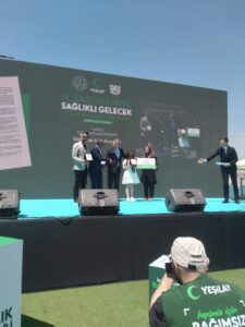 Sivaslı Öğrenci, Yeşilay Yarışmasında Türkiye Birincisi Oldu