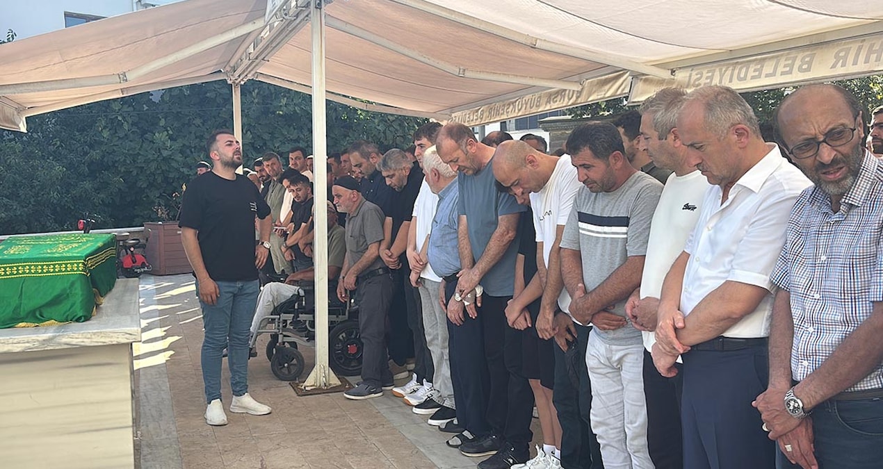 Sivasta kazada olen kerem ali topraga verildi WKrkfHPM